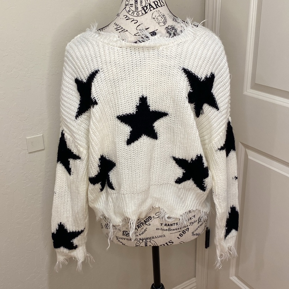 White and Black Star Sweater “Golden Goose Look” - Picture 2 of 4
